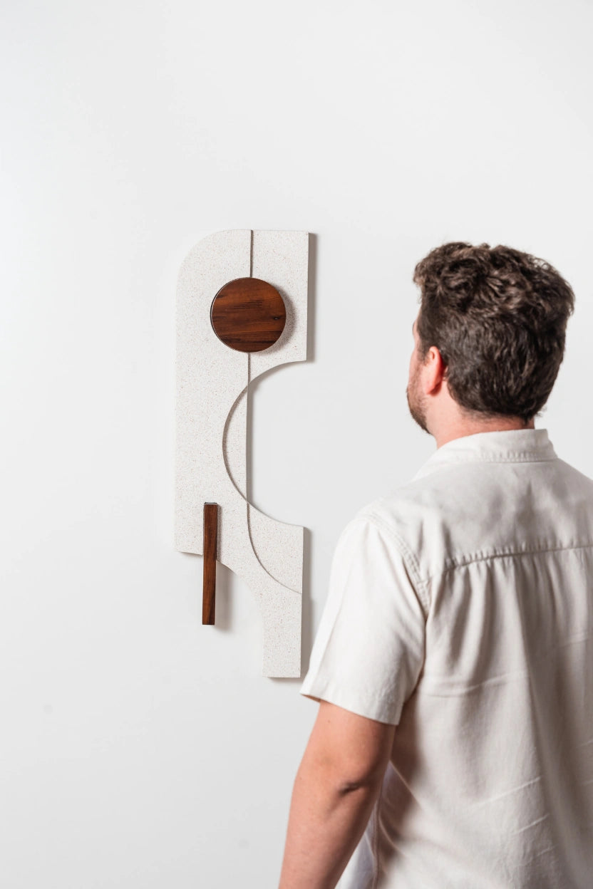 Escultura de parede Reticências