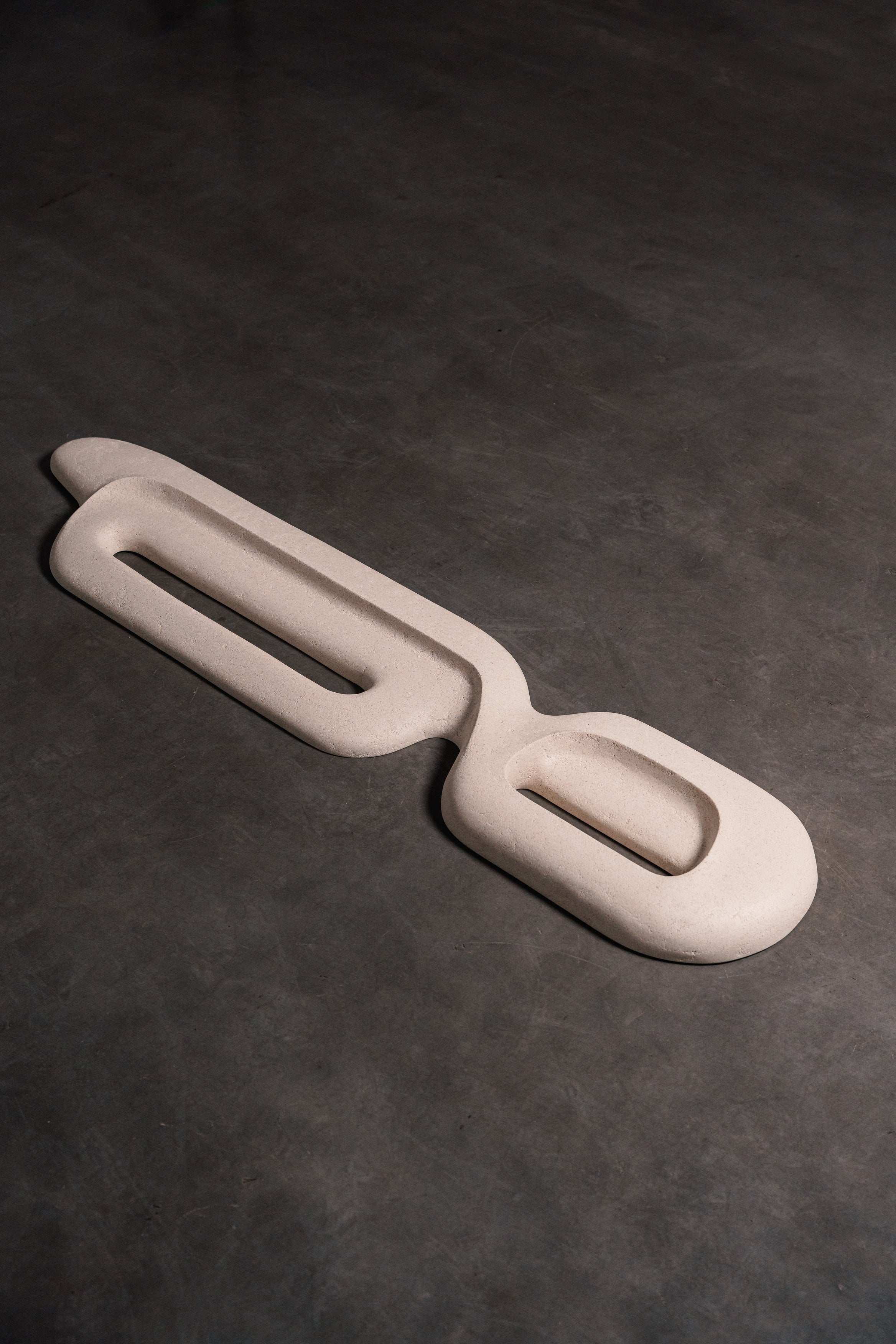 Escultura de parede e centro de mesa Passante