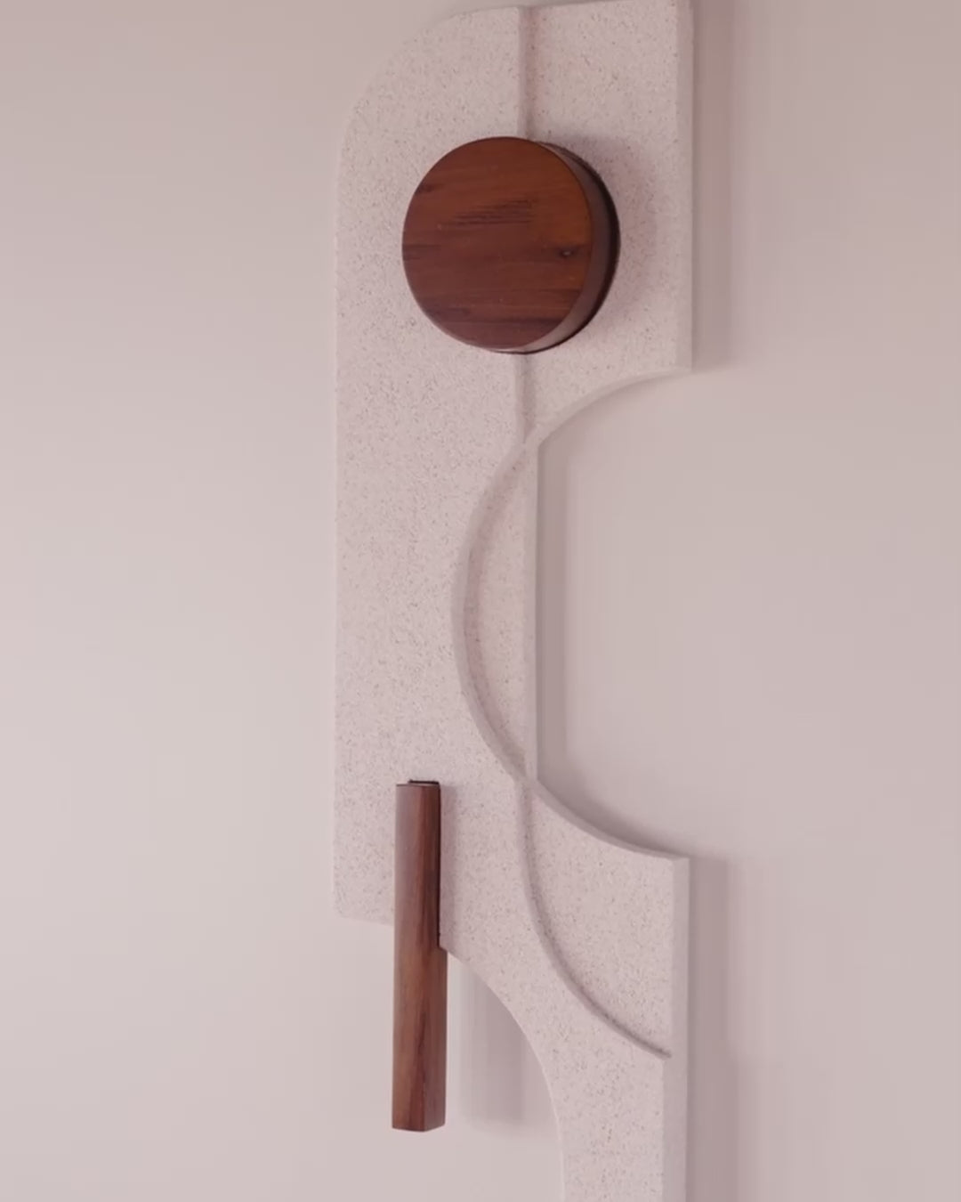 Escultura de parede Reticências